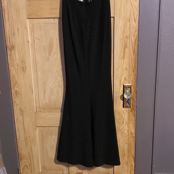 PROM beauty! Floor length formal Lulus gown with sequined top - Picture 4 of 5